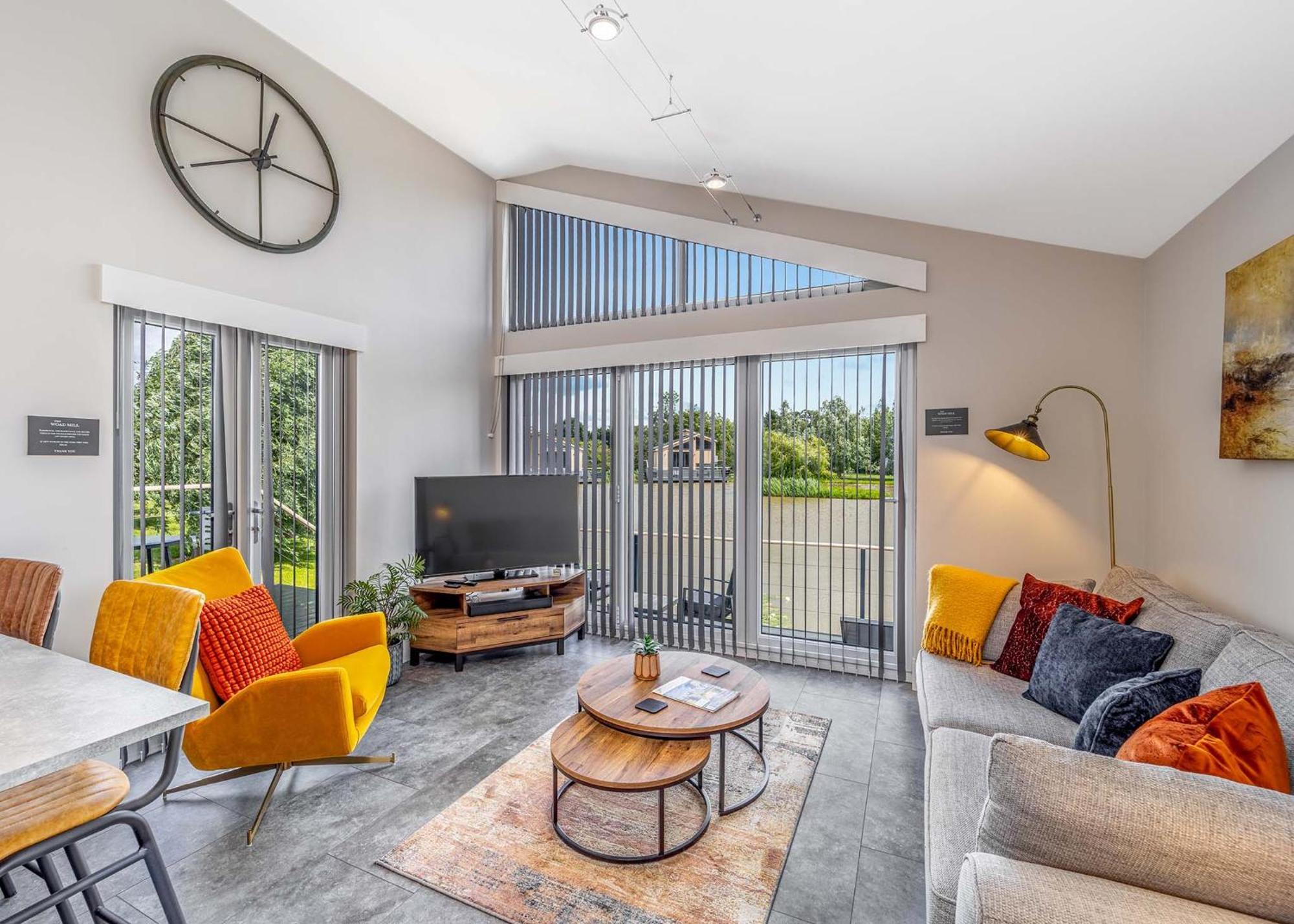 בוסטון Woad Mill Lakeside Lodges מראה חיצוני תמונה